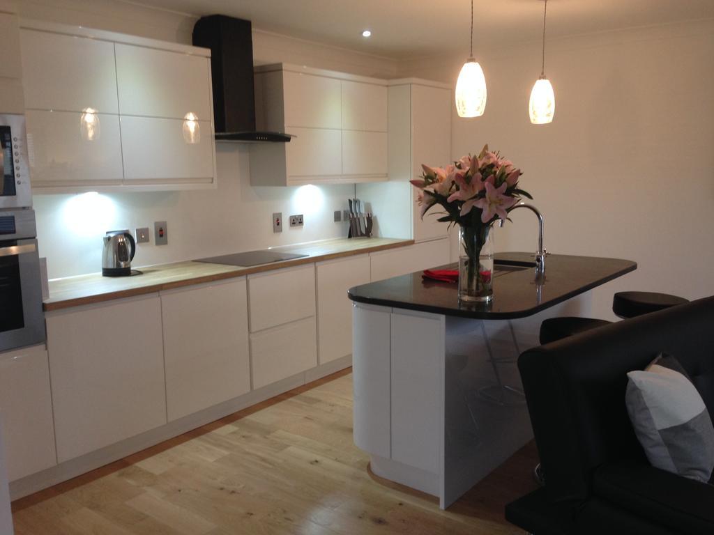 Charming 1Br Cottage With Garden, Spacious Rooms - Part Of Langley Serviced Apartments Several Properties In Wick Wick  Buitenkant foto